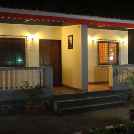Madhuvan Farm Cottage อลีบาก ภายนอก รูปภาพ