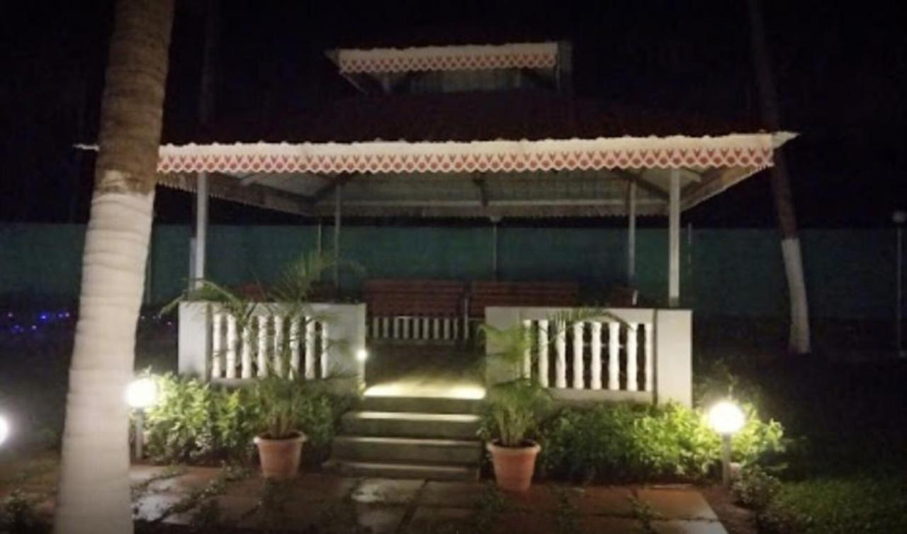 Madhuvan Farm Cottage อลีบาก ภายนอก รูปภาพ