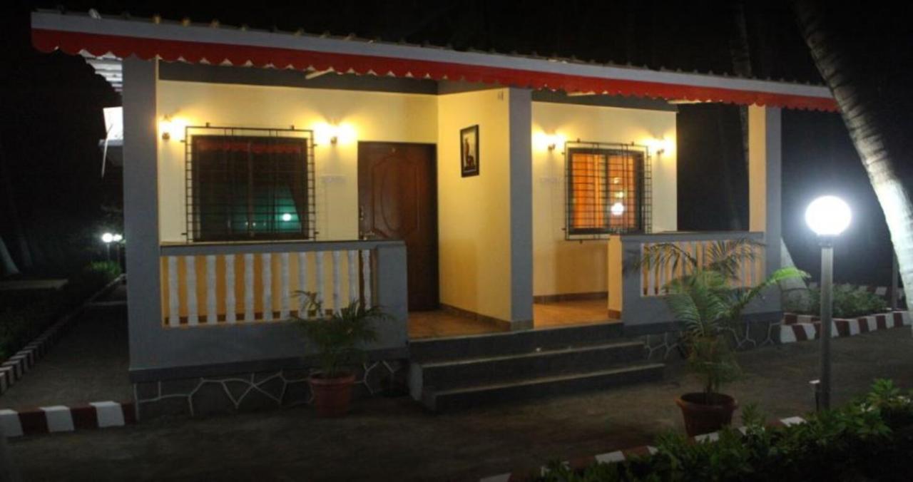 Madhuvan Farm Cottage อลีบาก ภายนอก รูปภาพ